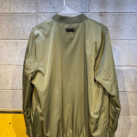 Men’s street wear style jacket - Picture 4 of 5